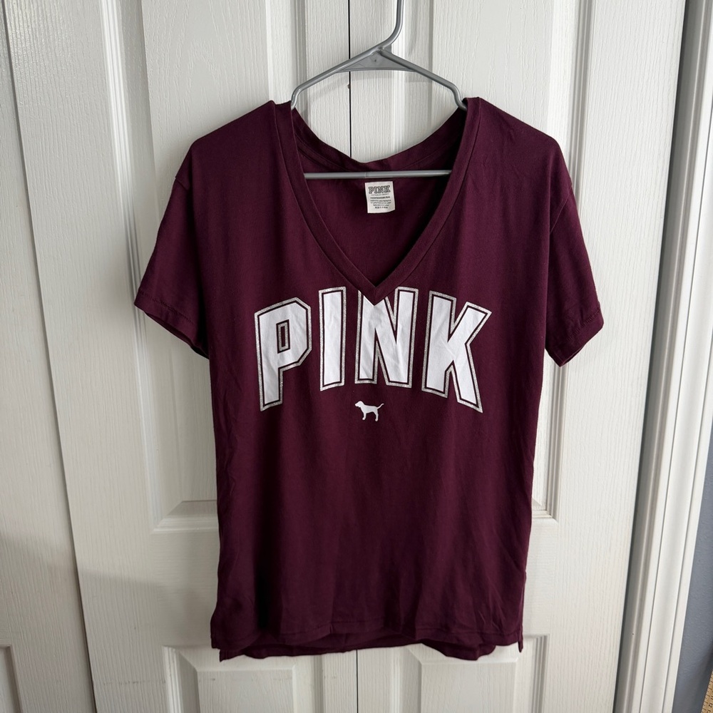 PINK‎ Victoria’s Secret maroon v neck short sleeve size XS